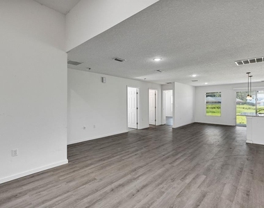 1252 Giralda Circle Nw - Photo Thumbnail 1