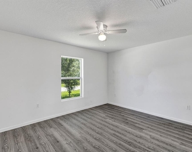 1252 Giralda Circle Nw - Photo Thumbnail 6