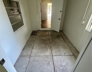 3520 Curtis Drive - Photo Thumbnail 25