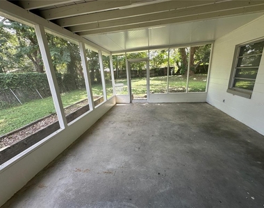 3520 Curtis Drive - Photo Thumbnail 26