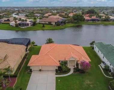 2953 Seasons Boulevard - Photo Thumbnail 1