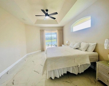 2953 Seasons Boulevard - Photo Thumbnail 19