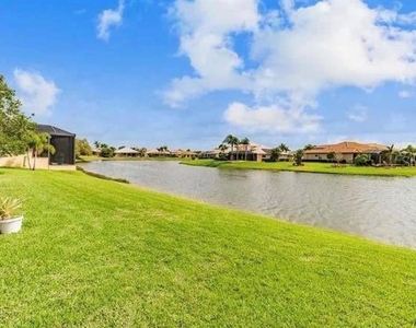 2953 Seasons Boulevard - Photo Thumbnail 31