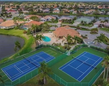 2953 Seasons Boulevard - Photo Thumbnail 34