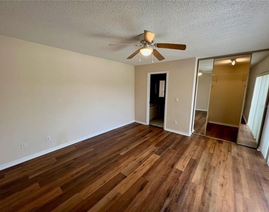 2946 Tangerine Court - Photo Thumbnail 17