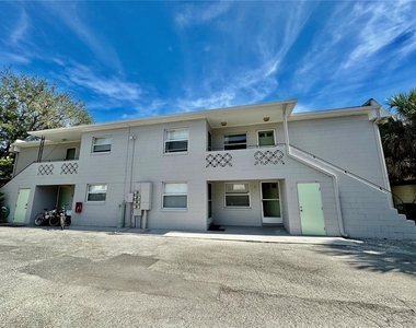 1111 Washington Avenue - Photo Thumbnail 1