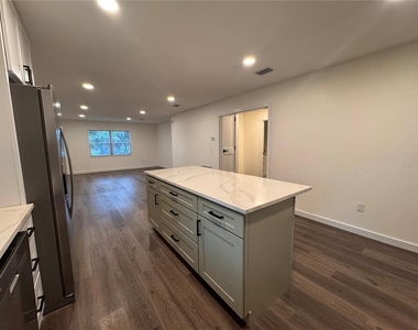 1201 Sherman Avenue - Photo Thumbnail 14