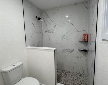 1201 Sherman Avenue - Photo Thumbnail 23