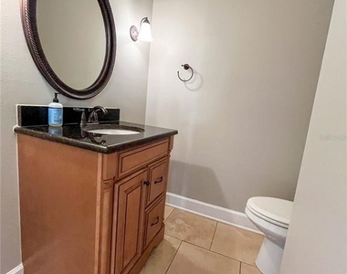 111 E Steele Street - Photo Thumbnail 23