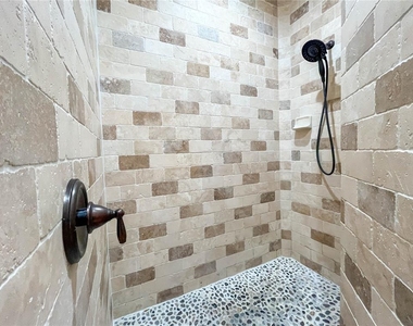 111 E Steele Street - Photo Thumbnail 53