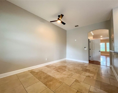 111 E Steele Street - Photo Thumbnail 29