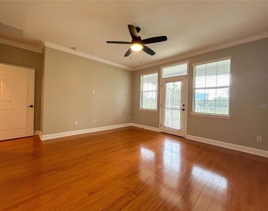 111 E Steele Street - Photo Thumbnail 46