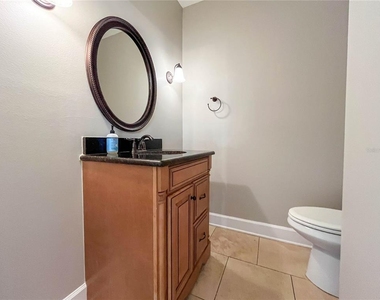 111 E Steele Street - Photo Thumbnail 22