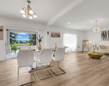 639 Samuel Place - Photo Thumbnail 5
