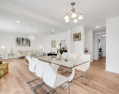 639 Samuel Place - Photo Thumbnail 6