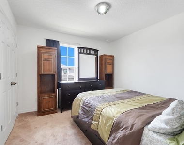 639 Samuel Place - Photo Thumbnail 22