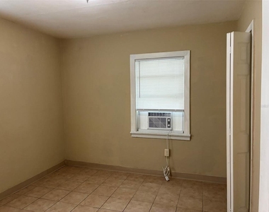 43 W Herrick Drive - Photo Thumbnail 7