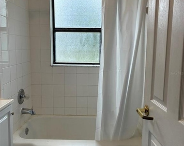 43 W Herrick Drive - Photo Thumbnail 6