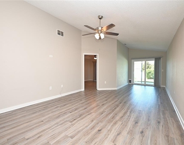 2118 Sandy Hook - Photo Thumbnail 11