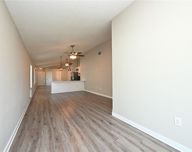 2118 Sandy Hook - Photo Thumbnail 12