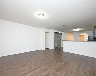 2238 Caspian Drive - Photo Thumbnail 14