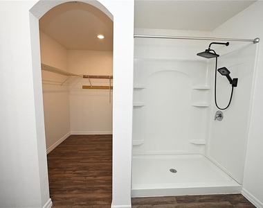 2238 Caspian Drive - Photo Thumbnail 20