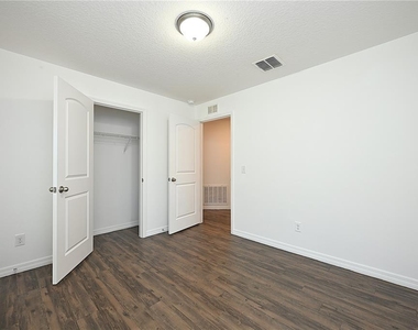 2238 Caspian Drive - Photo Thumbnail 27