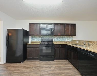 2238 Caspian Drive - Photo Thumbnail 10