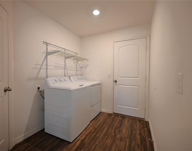 2238 Caspian Drive - Photo Thumbnail 30