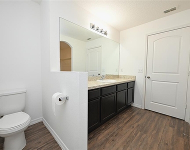 2238 Caspian Drive - Photo Thumbnail 21