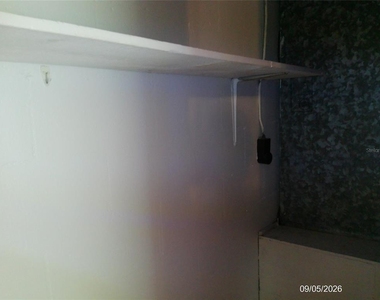 1423 Crystal Lake Drive - Photo Thumbnail 24