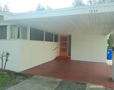 1423 Crystal Lake Drive - Photo Thumbnail 1