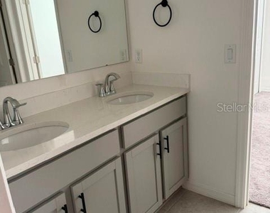 3637 Majestic Drive - Photo Thumbnail 16