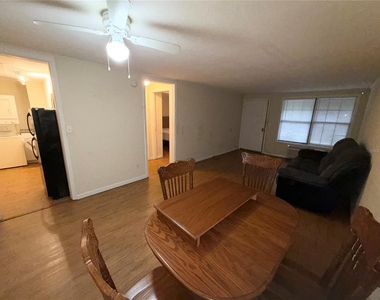 2490 Sw 14th Drive - Photo Thumbnail 7