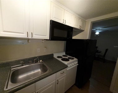 2490 Sw 14th Drive - Photo Thumbnail 8