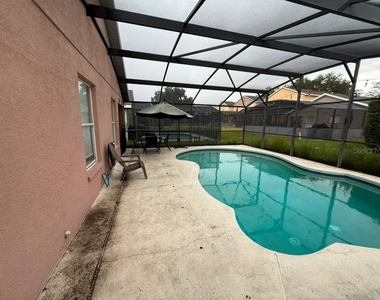 1875 Royal Ridge Drive - Photo Thumbnail 9