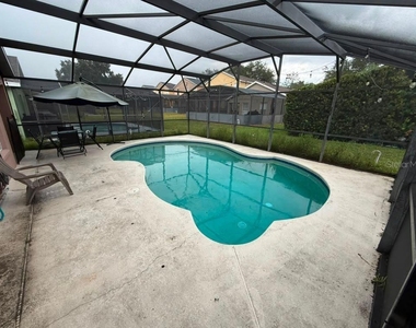 1875 Royal Ridge Drive - Photo Thumbnail 7