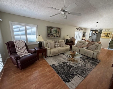 1129 Santa Cruz Drive - Photo Thumbnail 3