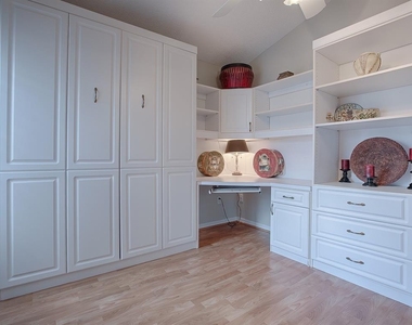 1129 Santa Cruz Drive - Photo Thumbnail 15