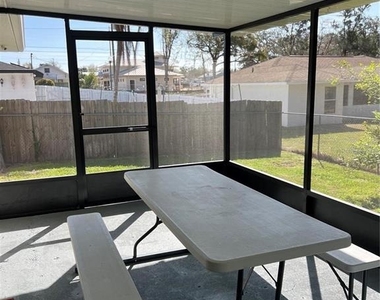 403 Virginia Street - Photo Thumbnail 36