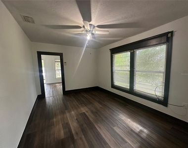 8725 N Silver Lake Road - Photo Thumbnail 7