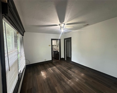 8725 N Silver Lake Road - Photo Thumbnail 1