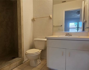 22441 Westchester Boulevard - Photo Thumbnail 8