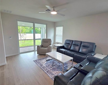 9500 Sunbeam Circle - Photo Thumbnail 5