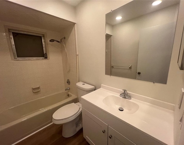 1079 Arden Terrace Nw - Photo Thumbnail 12