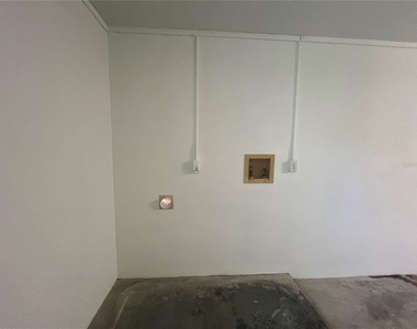 1079 Arden Terrace Nw - Photo Thumbnail 20