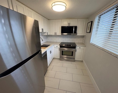 5310 26th Street W - Photo Thumbnail 11