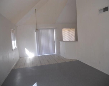 2361 Tierra Sol Road - Photo Thumbnail 5