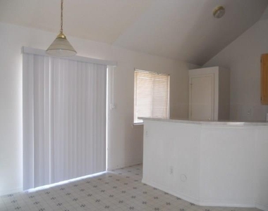 2361 Tierra Sol Road - Photo Thumbnail 8