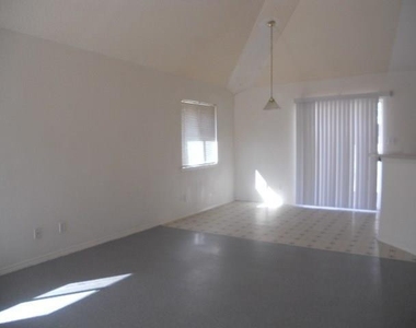 2361 Tierra Sol Road - Photo Thumbnail 12